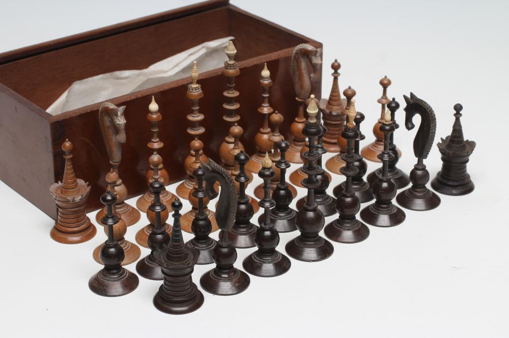 A GERMAN SELENUS CHESS SET Image