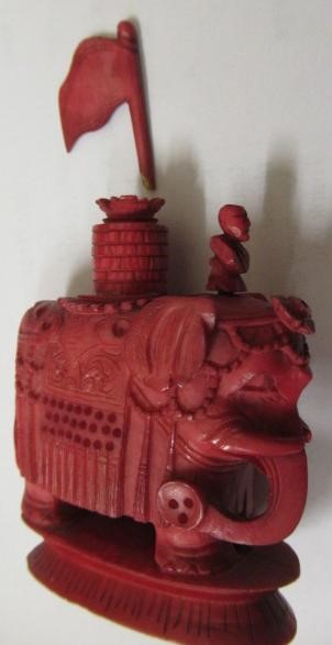 A CANTON IVORY CHESS SET Image