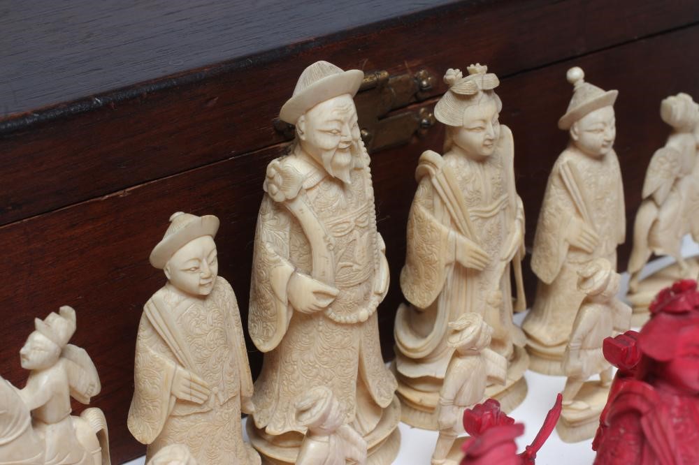 A CANTON IVORY CHESS SET Image
