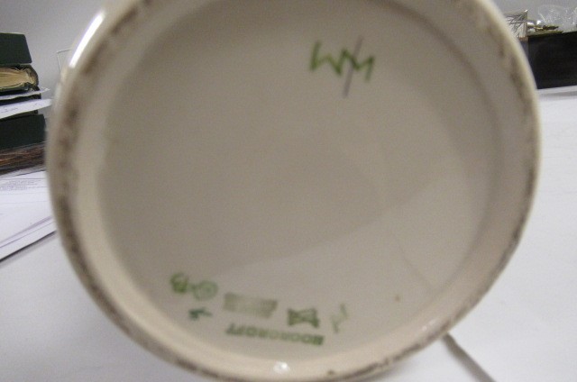 A MOORCROFT GOLDEN LILY VASE Image