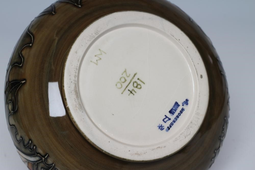 A MOORCROFT DANDELION VASE Image