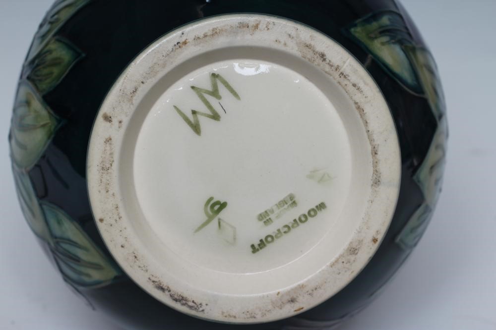 A MOORCROFT FINCH TEAL VASE Image