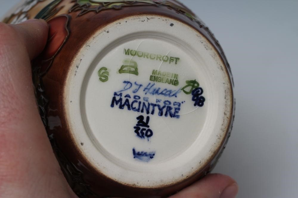 A MOORCROFT UNDERWOOD VASE Image