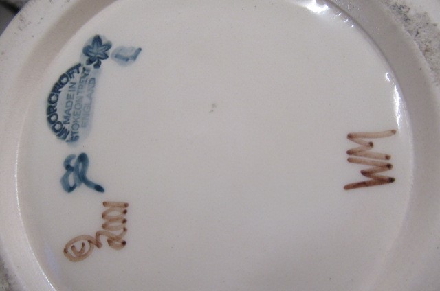 A MOORCROFT SOPHIE CHRISTINA VASE Image