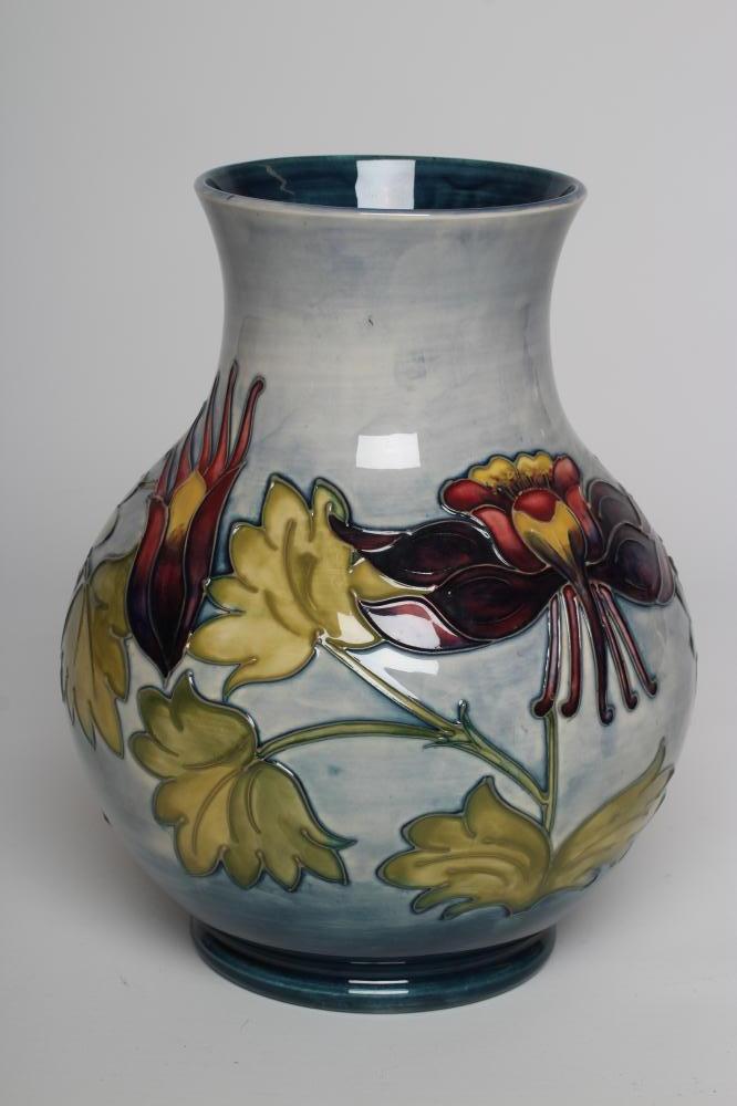 A MOORCROFT COLUMBINE VASE Image