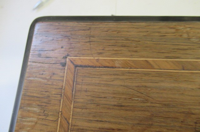 A VICTORIAN SWISS MUSICAL BOX Image