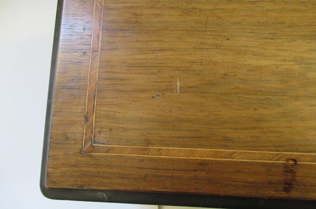 A VICTORIAN SWISS MUSICAL BOX Image