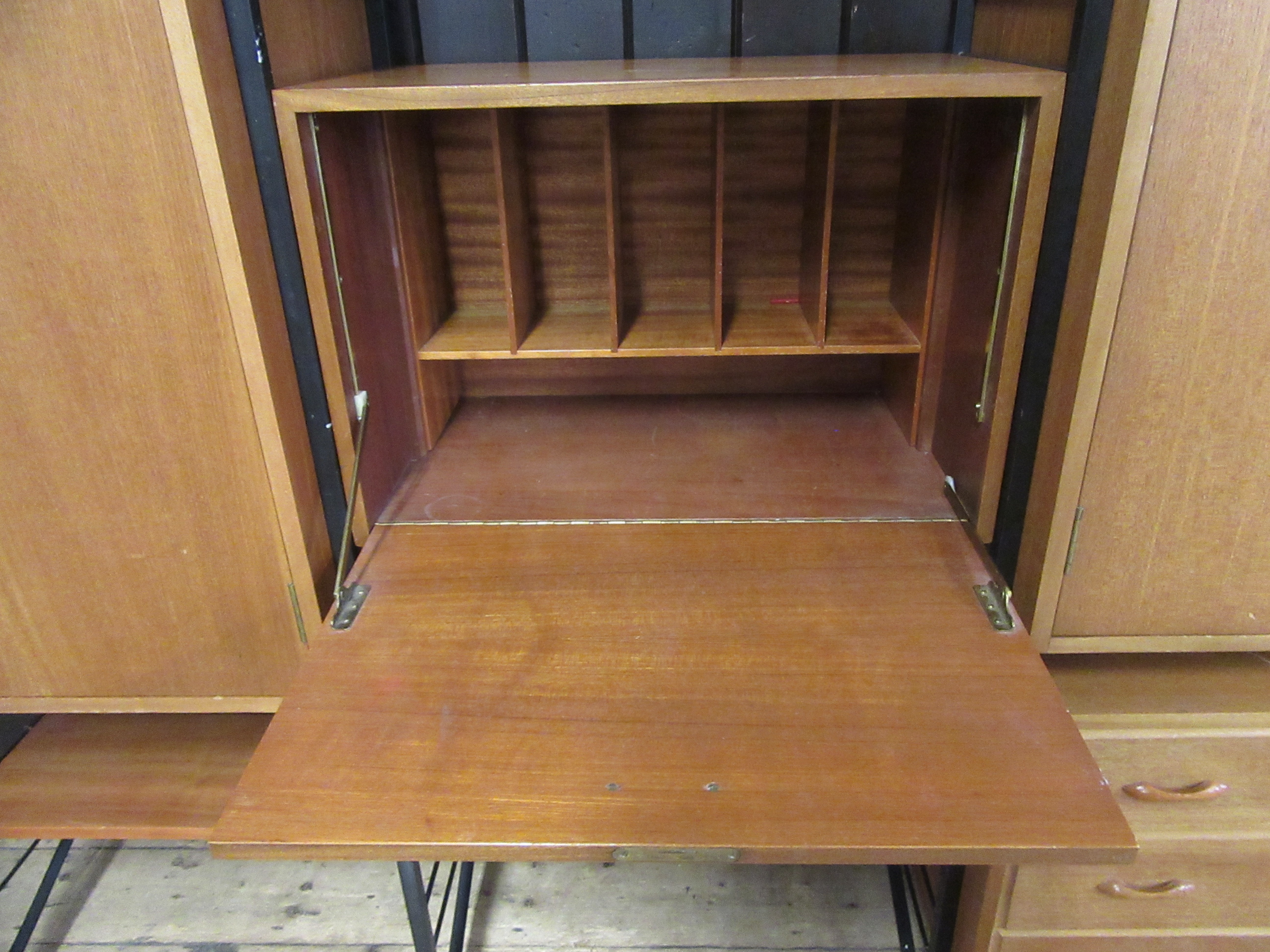 A LADDERAX TEAK BEDROOM UNIT Image