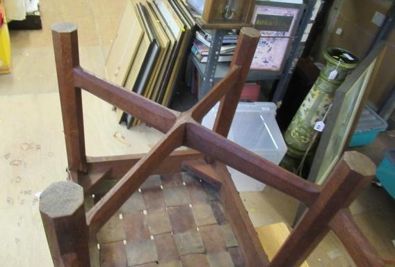 AN ARTS AND CRAFTS OAK BENCH Image