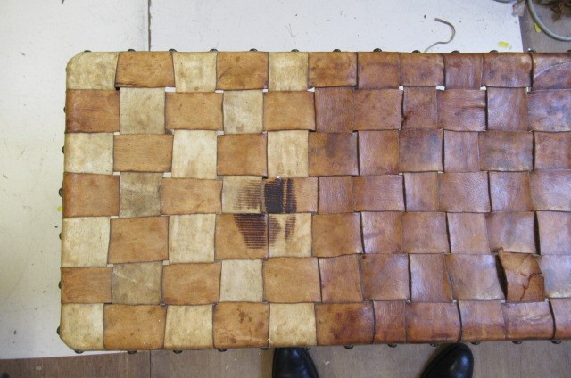 AN ARTS AND CRAFTS OAK BENCH Image