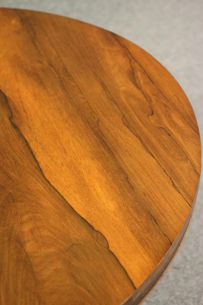 A VICTORIAN ROSEWOOD CENTRE TABLE Image