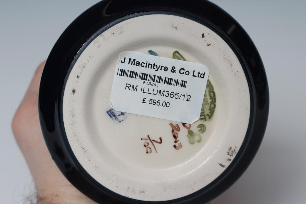 A MOORCROFT AMBERWOOD VASE Image