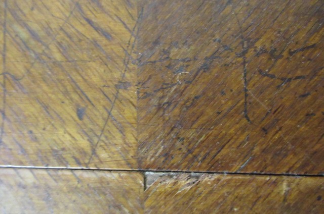 A FRENCH KINGWOOD AND MARQUETRY LOUIS XVI STYLE TABLE Image