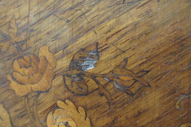 A FRENCH KINGWOOD AND MARQUETRY LOUIS XVI STYLE TABLE Image