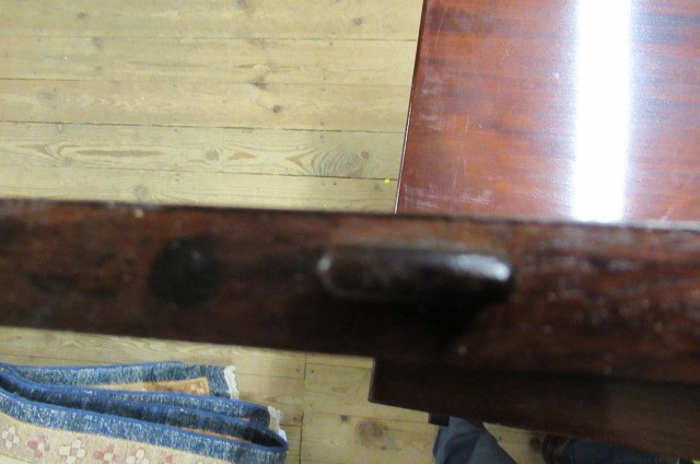 A WILLIAM IV MAHOGANY TWIN PEDESTAL DINING TABLE with a single leaf Image