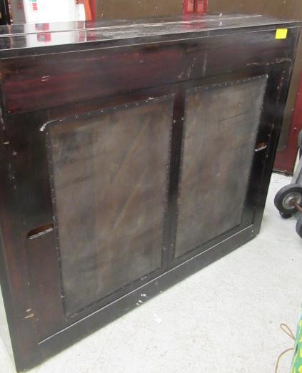 A BLUTHNER UPRIGHT PIANO. c.1925 Image