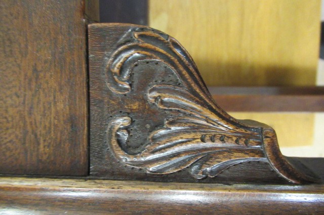 A GEORGIAN MAHOGANY FOLDING TEA TABLE Image