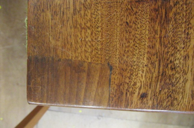 A GEORGIAN MAHOGANY FOLDING TEA TABLE Image