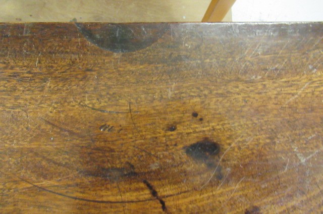A GEORGIAN MAHOGANY FOLDING TEA TABLE Image