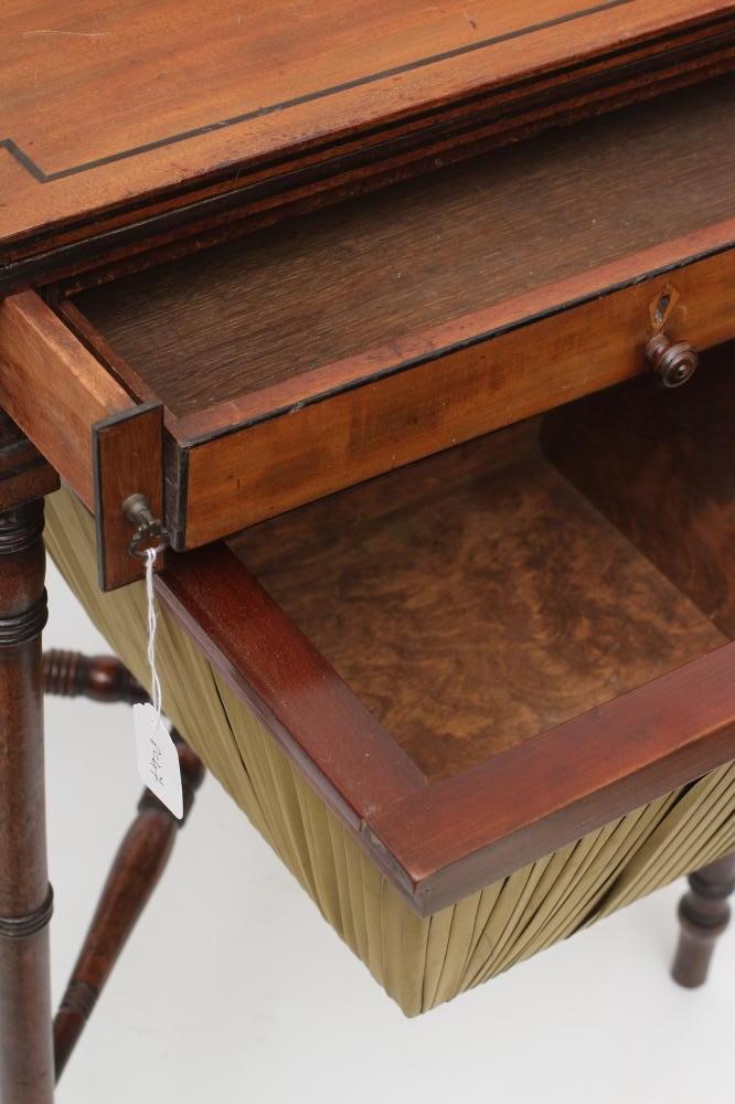 A REGENCY MAHOGANY SEWING TABLE Image