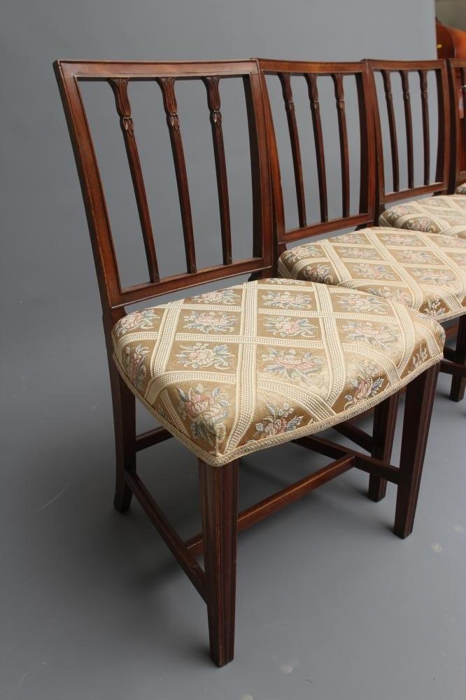A SET OF SIX GEORGIAN MAHOGANY DINING CHAIRS of Sheraton type Image