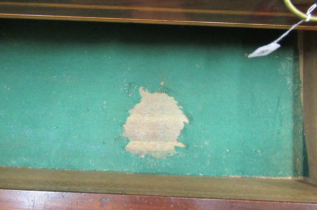 A GEORGIAN MAHOGANY SIDEBOARD Image