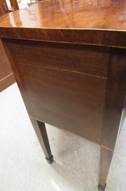 A GEORGIAN MAHOGANY SIDEBOARD Image