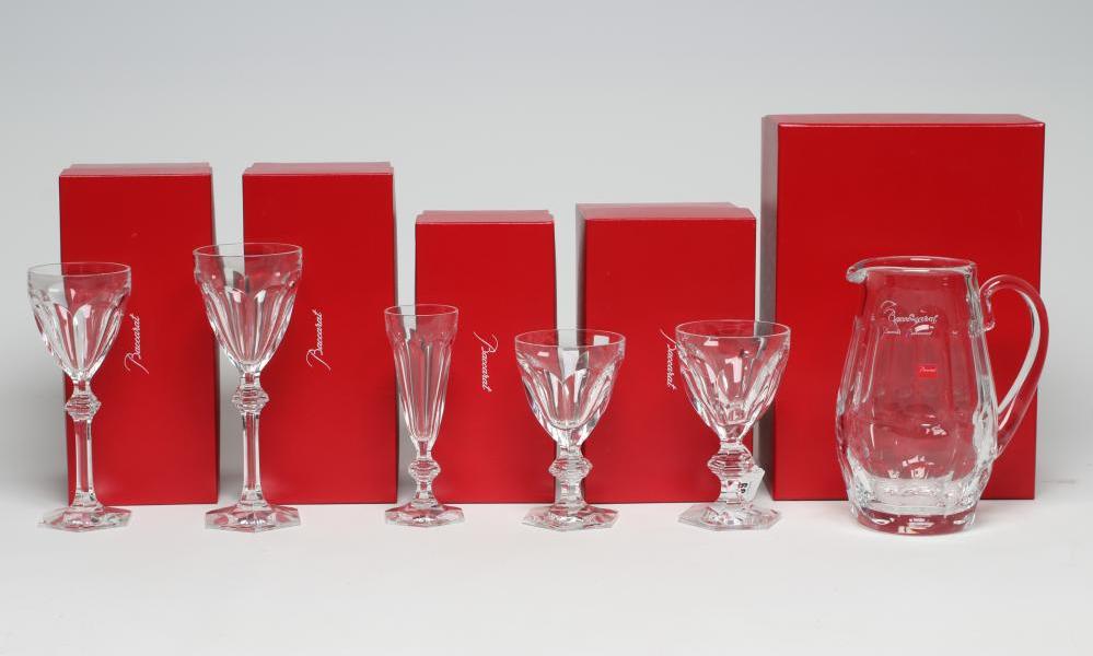 A COLLECTION OF BACCARAT GLASS HARCOURT PATTERN TABLEWARE Image