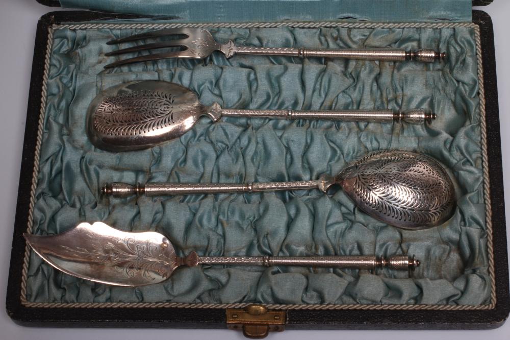 A FRENCH SILVER DESSERT SET Image