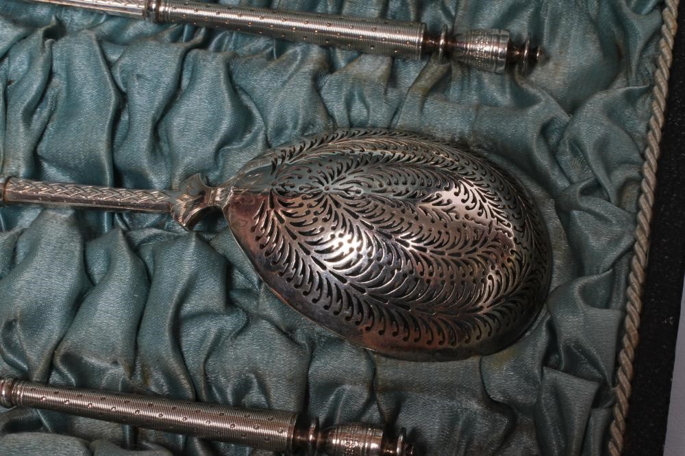 A FRENCH SILVER DESSERT SET Image