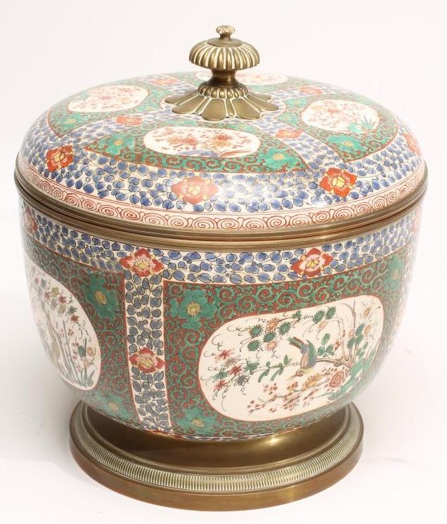 A JAPANESE EARTHENWARE LARGE BOWL AND COVER of plain rounded cylindrical form Image