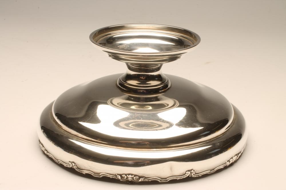 *A SILVER PEDESTAL BOWL Image