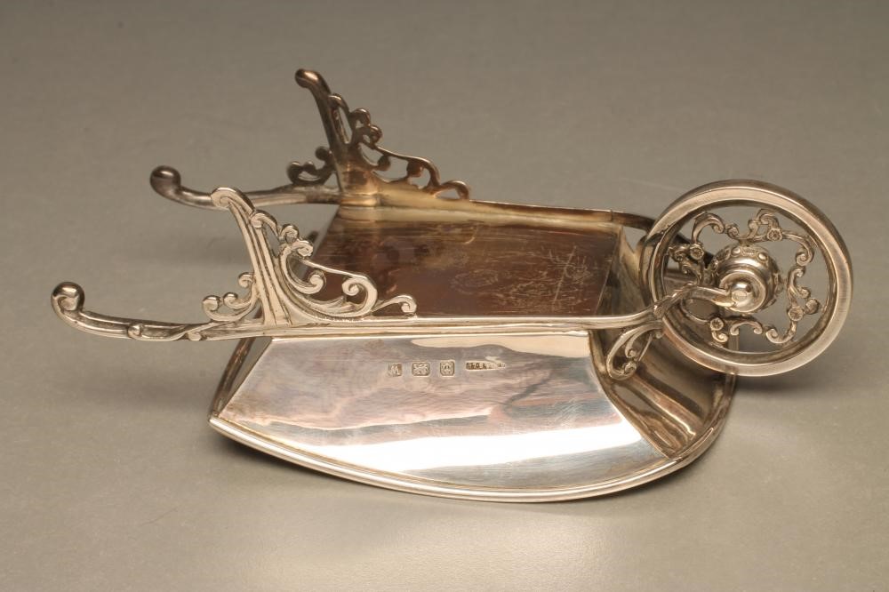 A NOVELTY SILVER WHEELBARROW BON-BON DISH Image