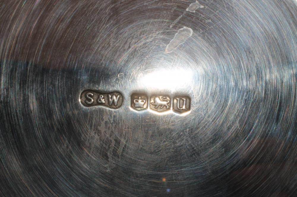 A LOW PEDESTAL SILVER FRUIT DISH Image