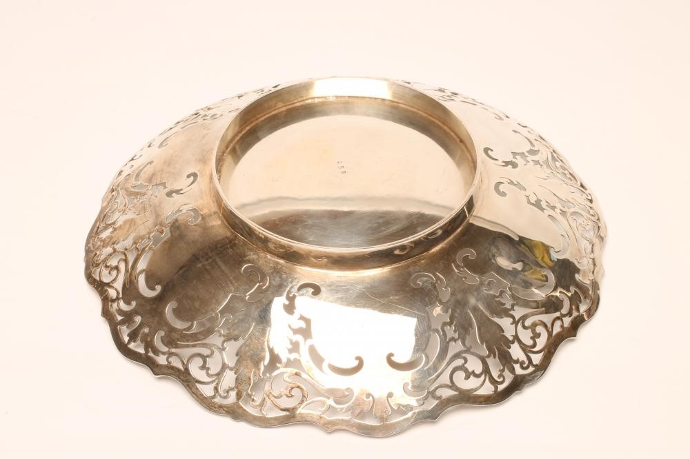 A SILVER FRUIT DISH Image