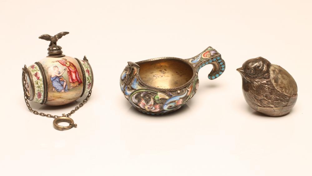 A RUSSIAN CLOISONNE ENAMEL SMALL KOVSH Image