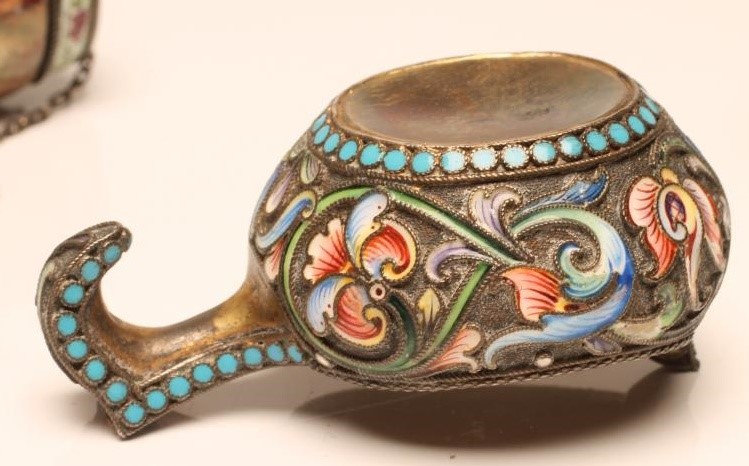 A RUSSIAN CLOISONNE ENAMEL SMALL KOVSH Image