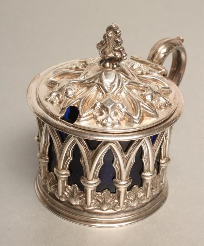 AN EARLY VICTORIAN SILVER GOTHIC DRUM MUSTARD Image
