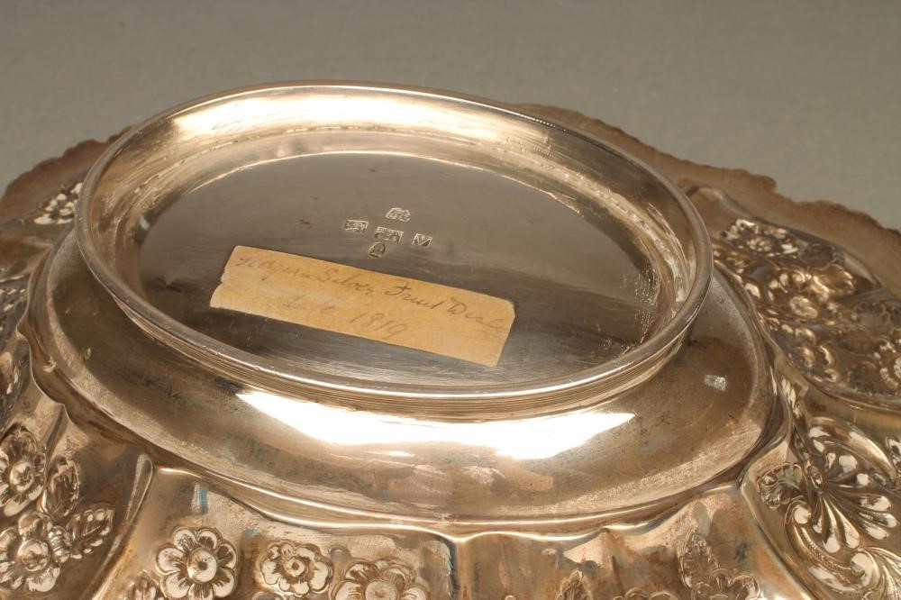 A LATE GEORGE III SILVER BASKET Image