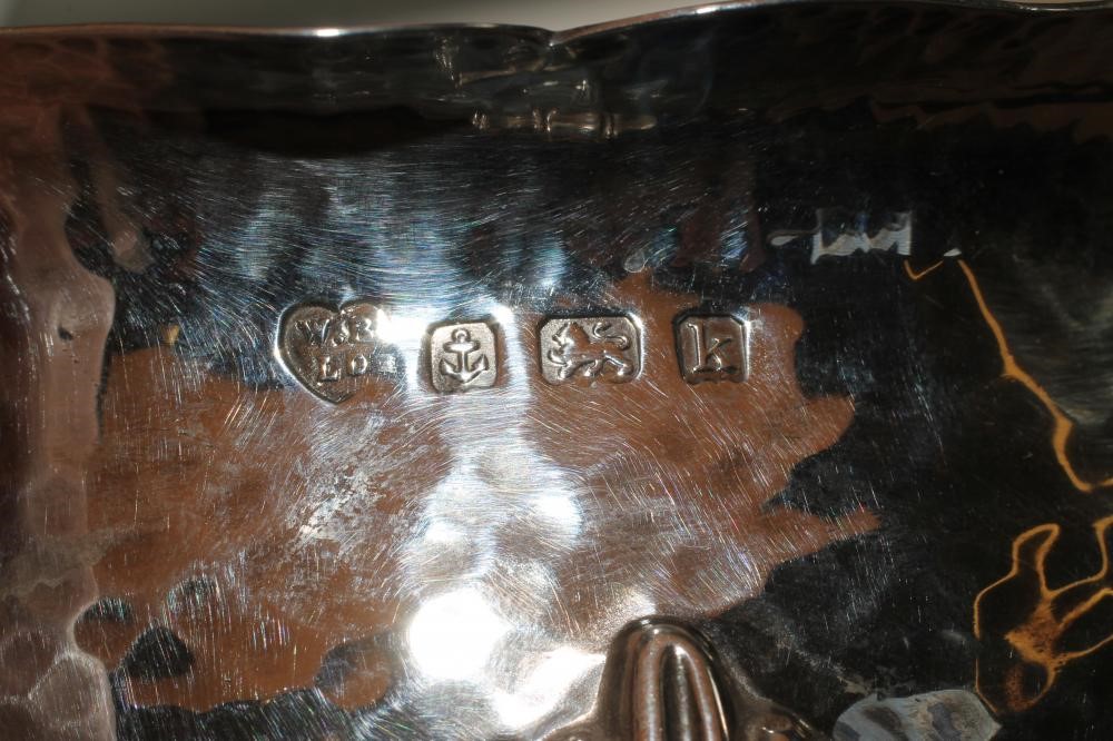 AN ARTS AND CRAFTS SILVER SAUCE BOAT Image