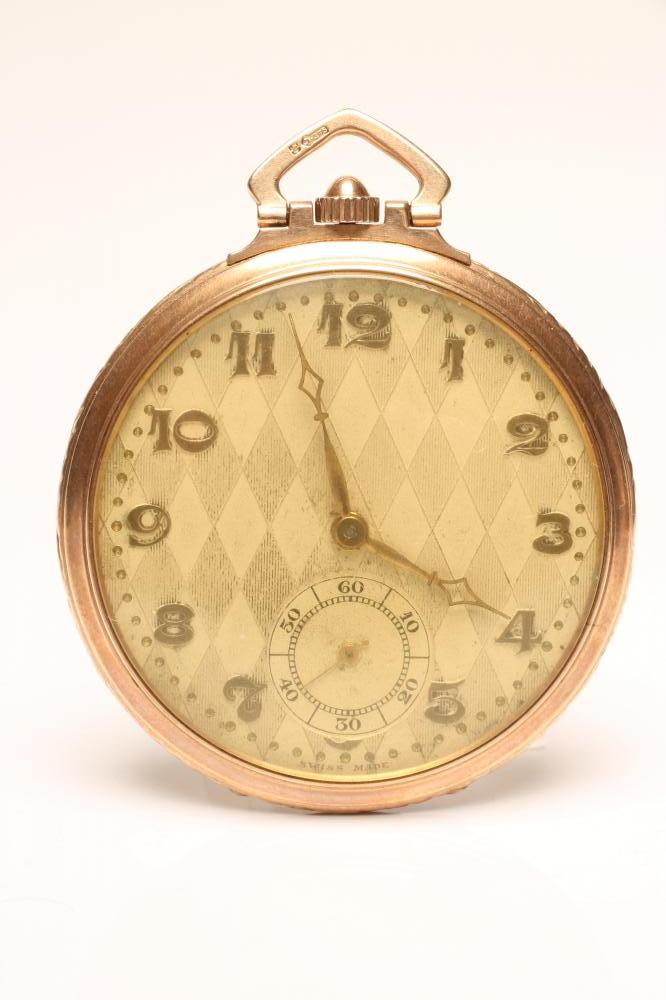 AN ART DECO TOP WIND 9CT GOLD DRESS WATCH Image