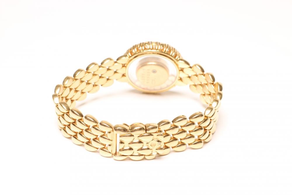 A LADY'S CHOPARD "HAPPY DIAMONDS" WRISTWATCH Image