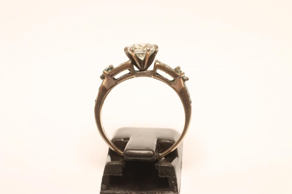 A DIAMOND RING Image