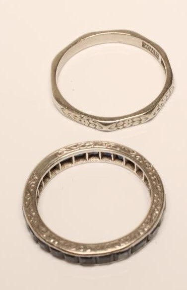 A SAPPHIRE ETERNITY RING Image