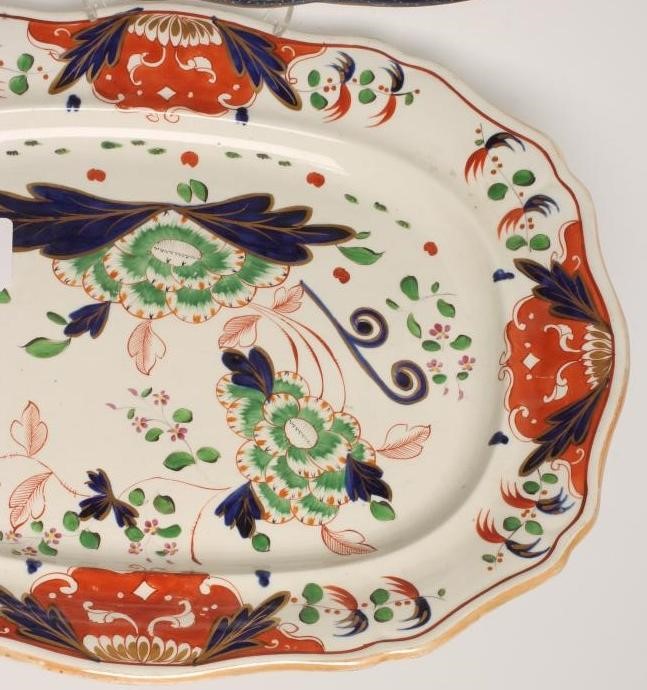 AN EARLY VICTORIAN DAVENPORT STONE CHINA MEAT PLATE of shaped oblong form Image
