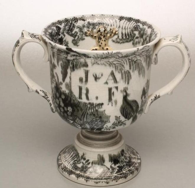 A PEARLWARE LOVING CUP Image