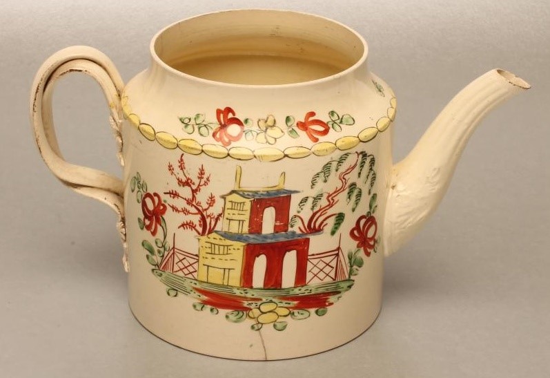 A CREAMWARE TEAPOT AND COVER Image