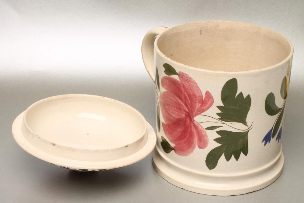 A LARGE PEARLWARE MUG AND COVER Image