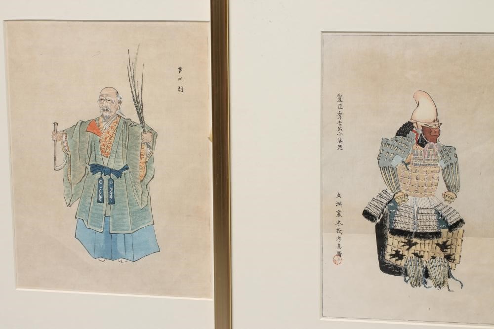 A PAIR OF CHINESE PAINTED SILK PICTURES Image