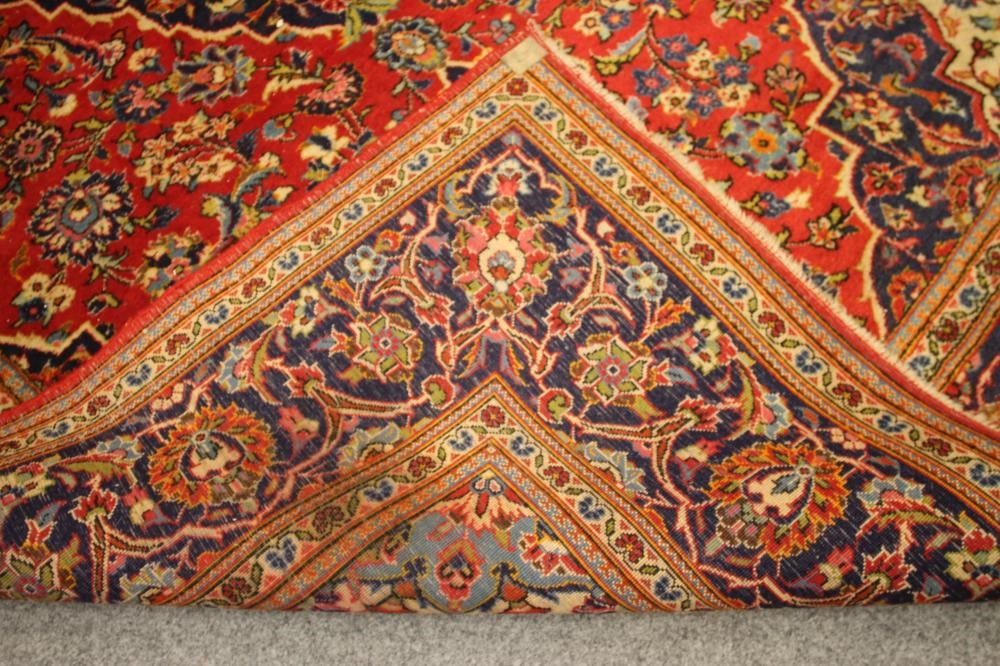 A PERSIAN STYLE RUG Image